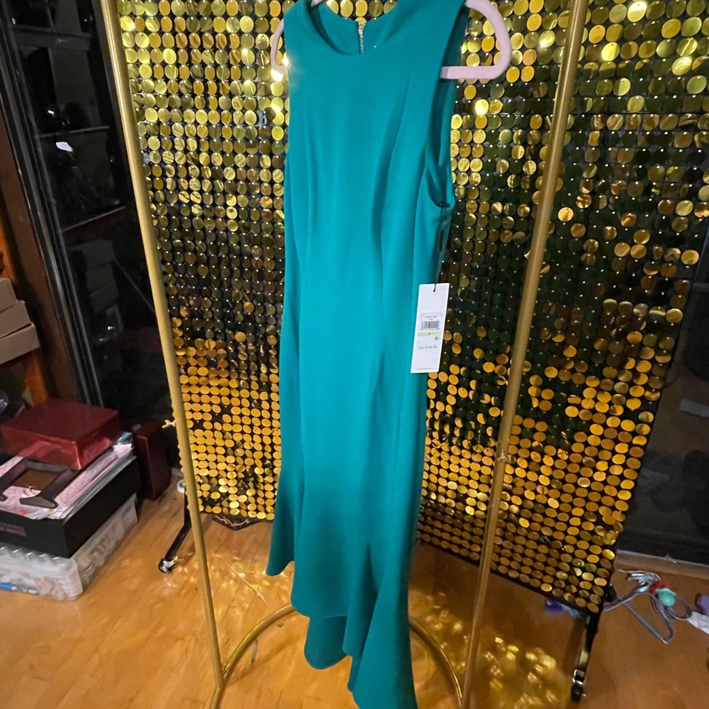 Elegant Teal Sleeveless Dress